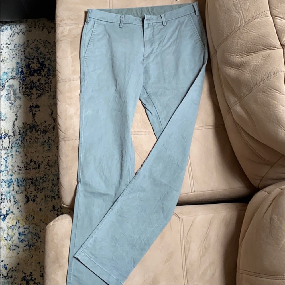Uniqlo chinos